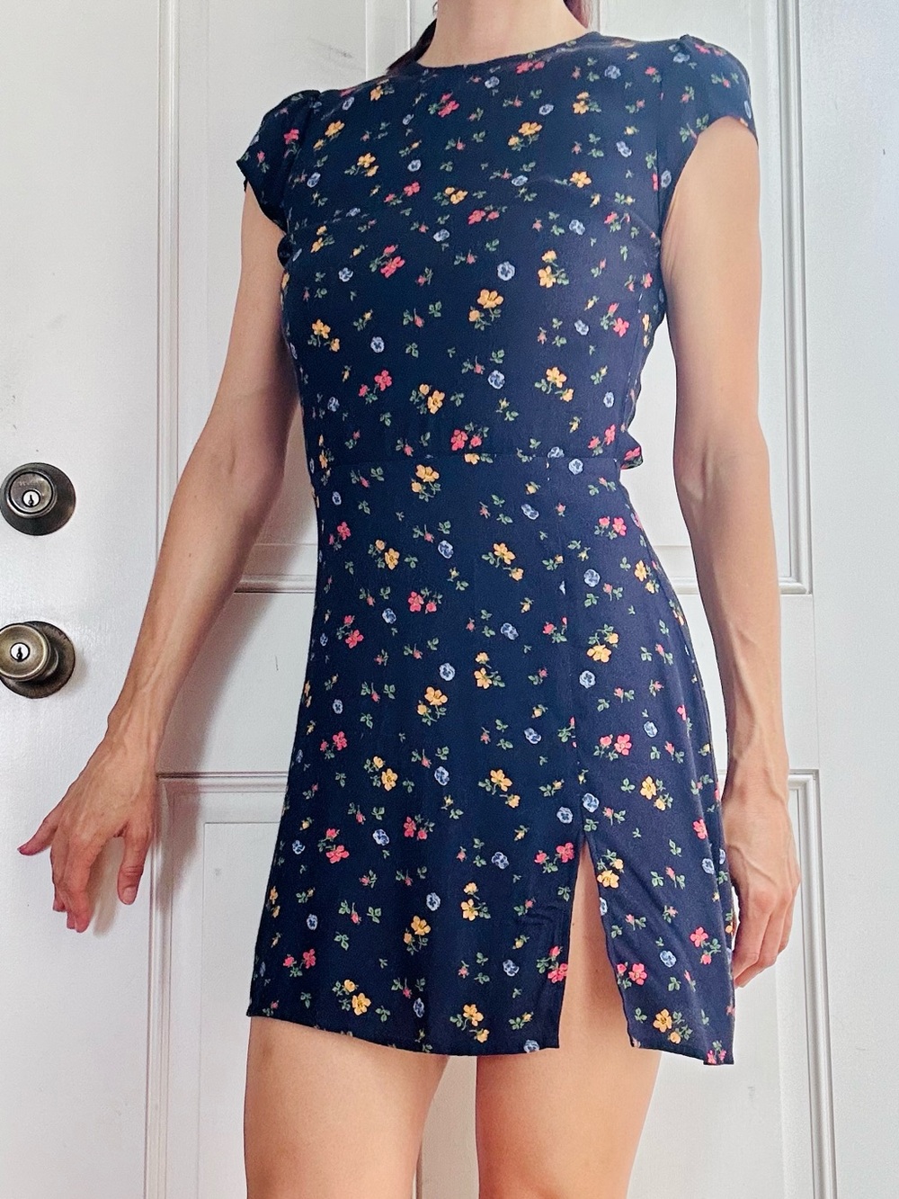 Reformation Navy Floral Cap-Sleeve Mini Dress with Side Slit Size 0